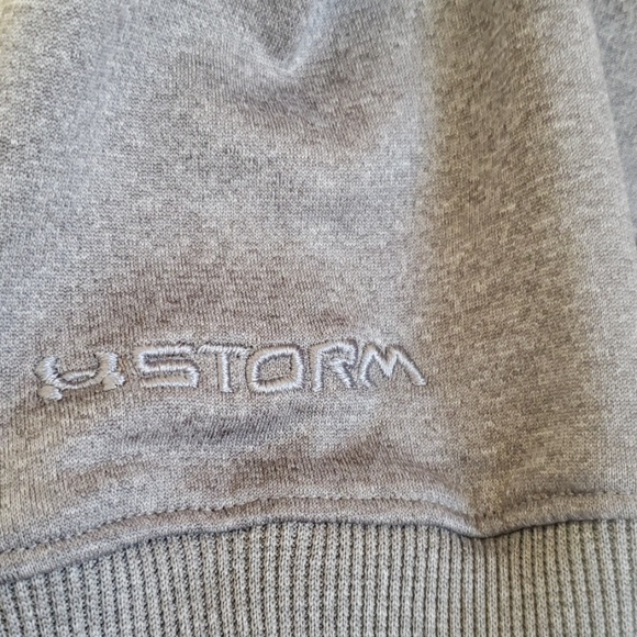 Under Armour Hoodie - Picture 2 of 3